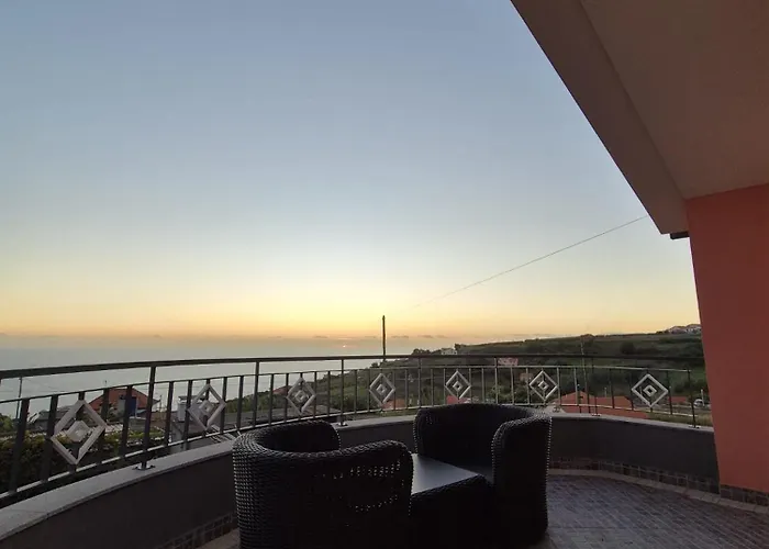 Casa Fontes * Canhas