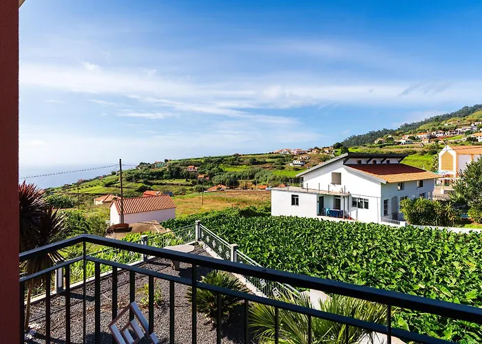 Casa Fontes * Canhas